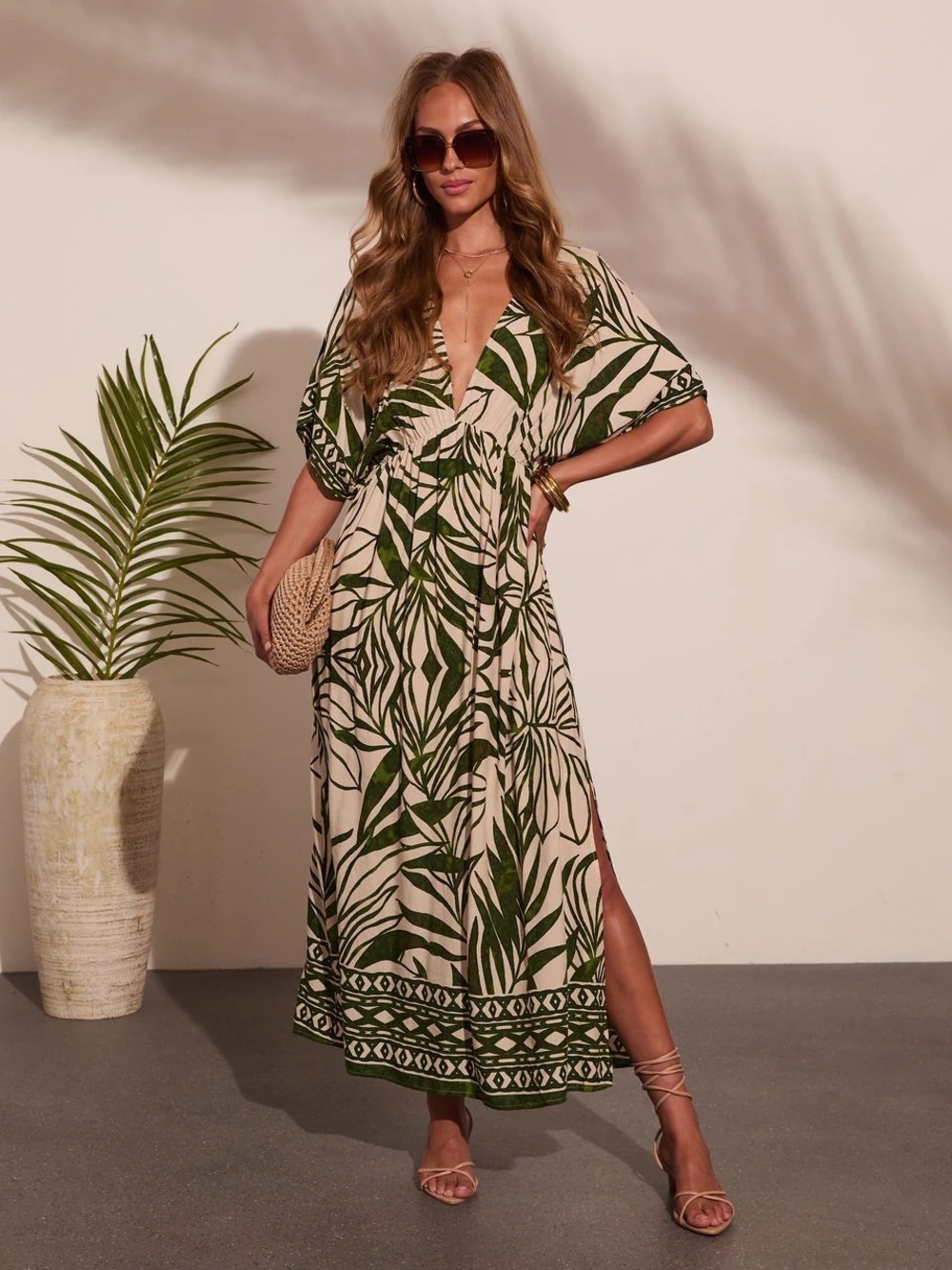 NWT! Palma Posh Tropical Midi Dress - Small